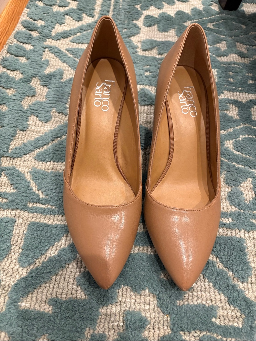 Franco Sarto Nude/Tan Pointed-Toe Leather wedges